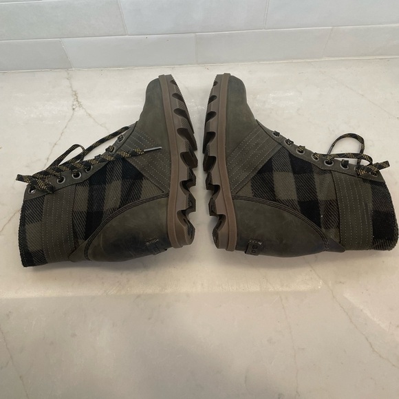 Sorel Lexie Wedge Boot Women’s 8.5 Green Plaid Alpine Tundra Winter Waterproof - Picture 4 of 9